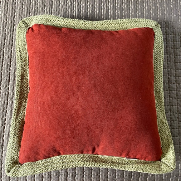 PIER 1 IMPORTS PILLOW - Picture 2 of 4